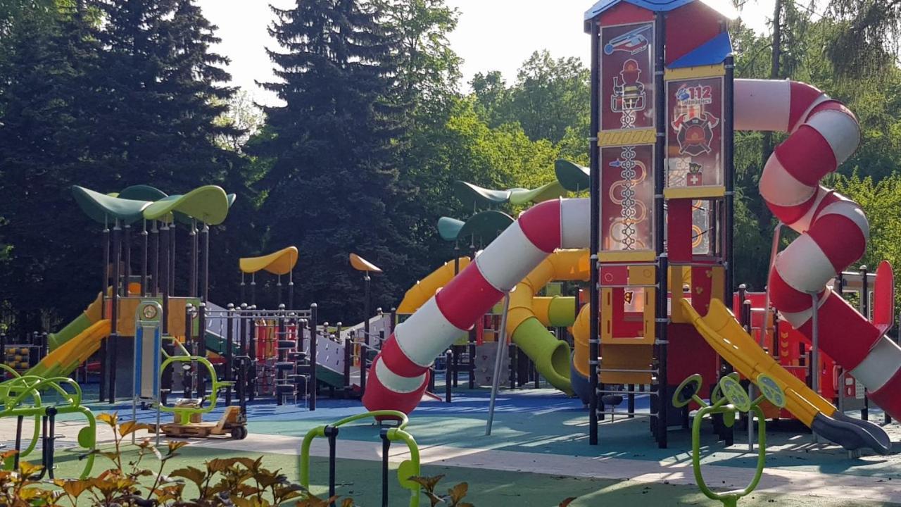 Juna2 - Nowoczesny Apartament W Centrum Z Widokiem Na Park بروشكوف المظهر الخارجي الصورة